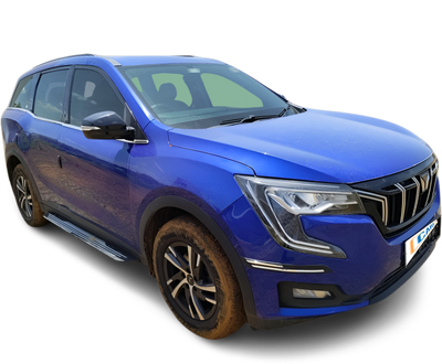 Mahindra XUV700-img